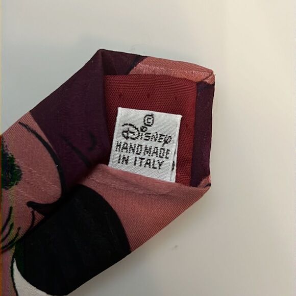 ‎Disney Leeds International 100% Silk Tie Made In Italy - Picture 8 of 9